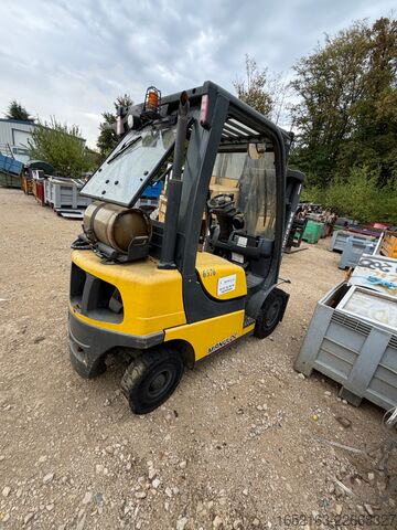 Viljuškar Hyster nedostaje sedište i komandna jedinica. hyster H2-oft