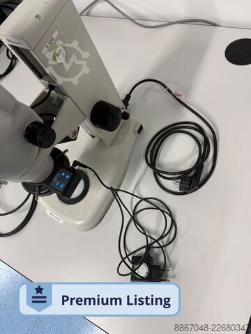 Microscope stéréoscopique à zoom Nikon SMZ745T
