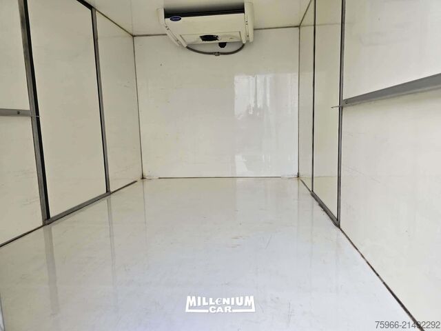 Kylskåpsbil Renault RENAULT MASTER 2020 CELLA 3,20 FRC