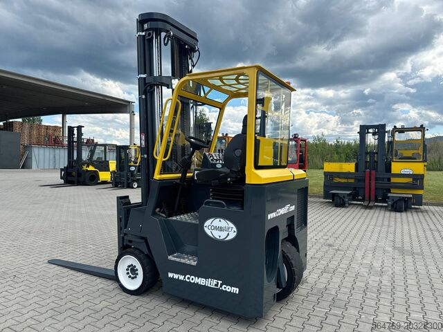 Nelosreittinen trukki Combilift CB4500//2019 year // Triplex 6400 mm