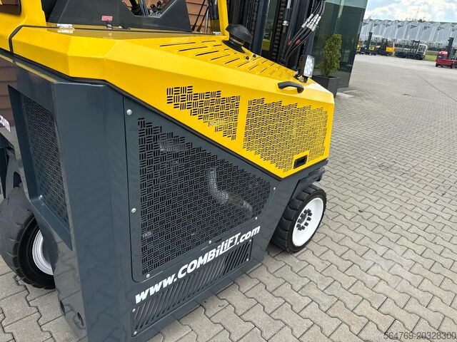Nelosreittinen trukki Combilift CB4500//2019 year // Triplex 6400 mm
