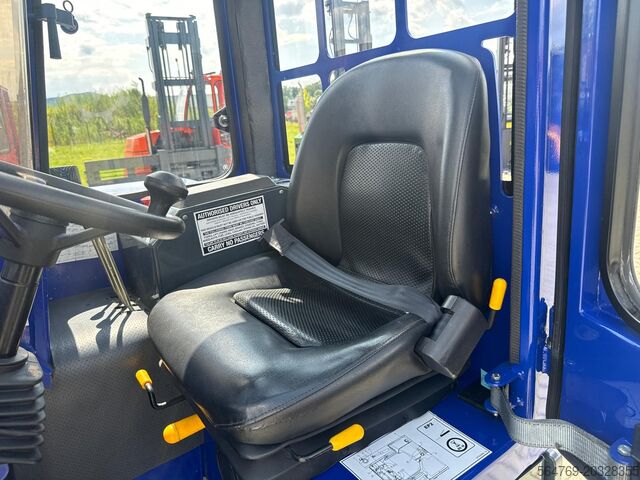 Nelosreittinen trukki Combilift C3000/ Mast 7500 mm /Teleskopic forks