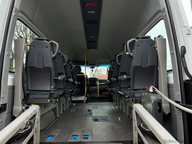 Minibus MERCEDES-BENZ Sprinter 313 BlueTEC 9Sitze+Rollstuhllift Klima