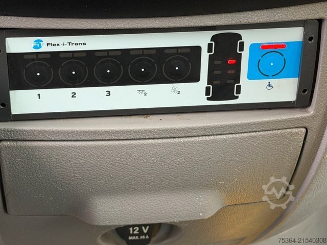 Minibus MERCEDES-BENZ Sprinter 313 BlueTEC 9Sitze+Rollstuhllift Klima