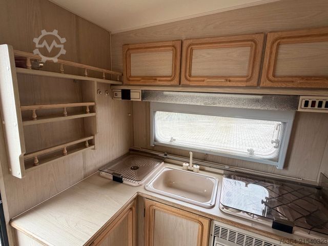 Caravane  Award Daystar 8010 Wohnwagen Boiler Backoven Wc