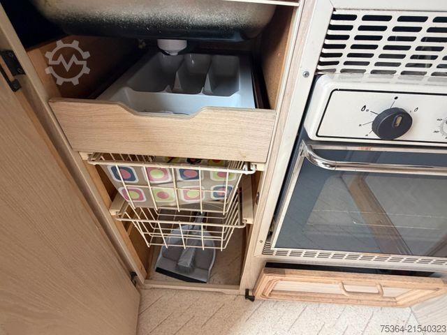 Caravane  Award Daystar 8010 Wohnwagen Boiler Backoven Wc