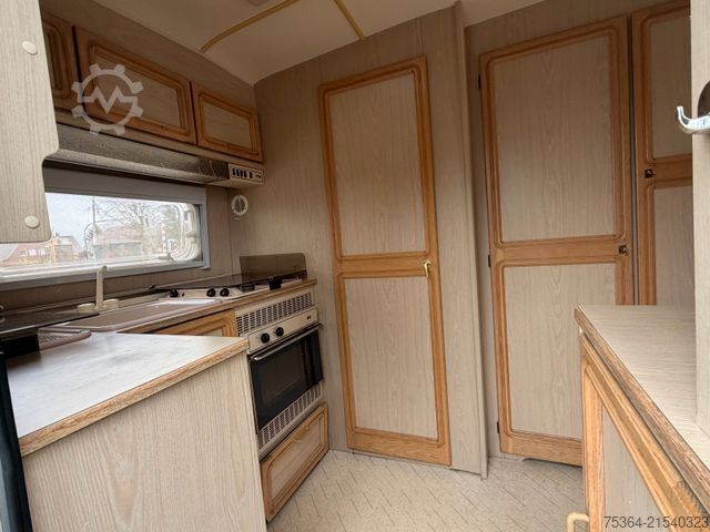 Caravane  Award Daystar 8010 Wohnwagen Boiler Backoven Wc