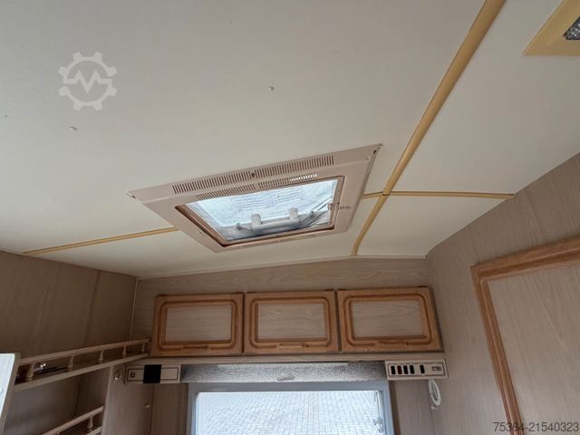 Caravane  Award Daystar 8010 Wohnwagen Boiler Backoven Wc