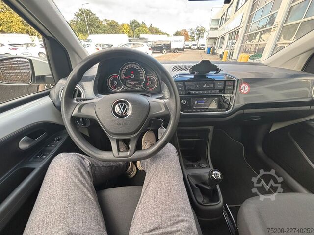 Kombijevsko vozilo VW up!