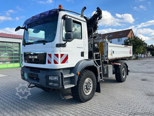 Camion basculante trilateral MAN TGM 18.250 BB / 4x4 / Hiab 099 Funk Greifer