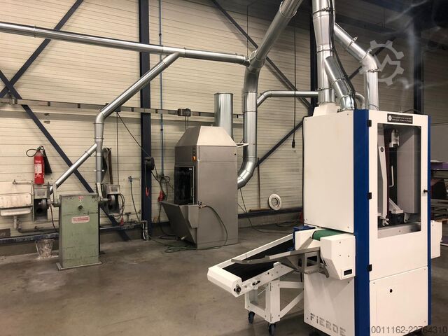Ontbraammachine / oppervlaktetech i Qfin slijp- en bewerkingsmachine FIERDE 200