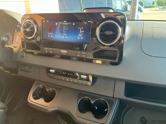 รถบ้าน PÖSSL Raodstar XT - Mercedes 319CDI 4X4