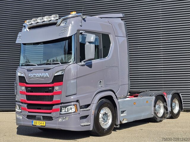 Scania R520 V8 6x4 / RETARDADOR / HIDRÁULICO / SUSPENSIÓN NEUMÁTICA COMPLETA. Scania R520 V8 6x4 / RETARDER / HYDRAULIC / FULL AIR.