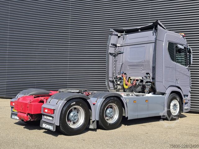 Scania R520 V8 6x4 / RETARDADOR / HIDRÁULICO / SUSPENSIÓN NEUMÁTICA COMPLETA. Scania R520 V8 6x4 / RETARDER / HYDRAULIC / FULL AIR.