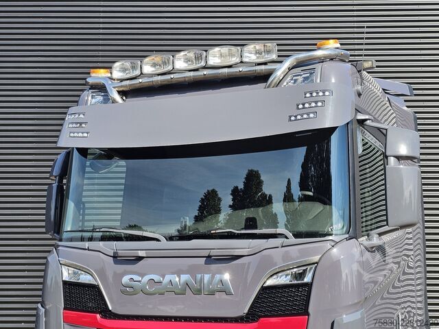Scania R520 V8 6x4 / RETARDADOR / HIDRÁULICO / SUSPENSIÓN NEUMÁTICA COMPLETA. Scania R520 V8 6x4 / RETARDER / HYDRAULIC / FULL AIR.