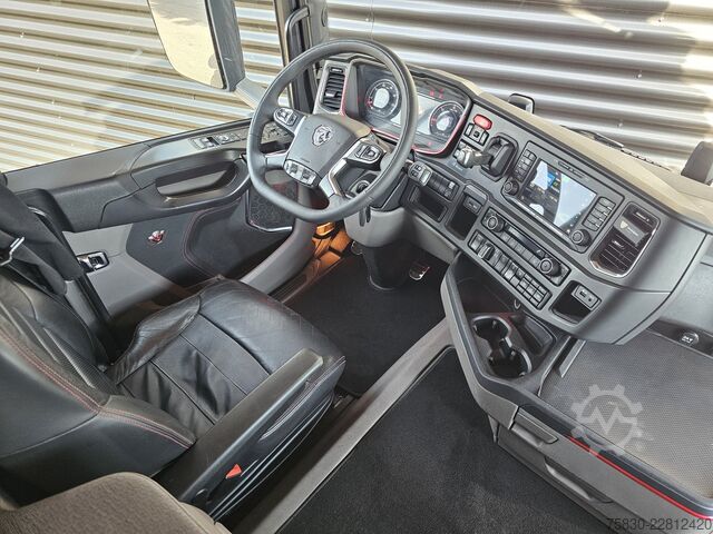Scania R520 V8 6x4 / RETARDADOR / HIDRÁULICO / SUSPENSIÓN NEUMÁTICA COMPLETA. Scania R520 V8 6x4 / RETARDER / HYDRAULIC / FULL AIR.