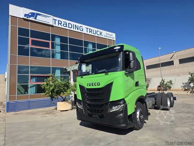 Kuorma-auton runko IVECO 260S51
