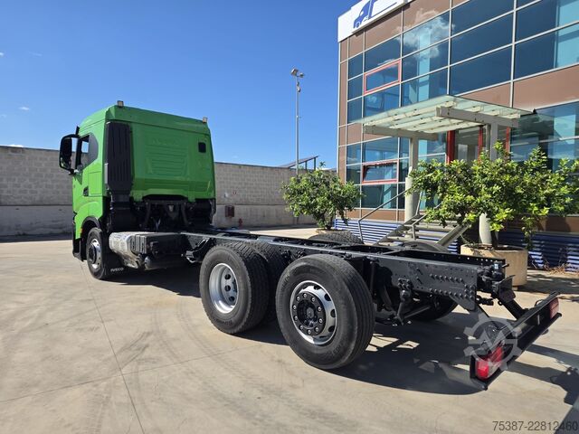 Kuorma-auton runko IVECO 260S51