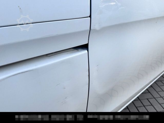 Miniautocarro MERCEDES-BENZ Vito 110 CDi Tourer extralang 9 Sitze Bus Klima