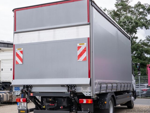 Camião plataforma com lona Mercedes-Benz Atego 1224 L Curtainsider Schiebeplane li/re Ladebordwand BigSpace