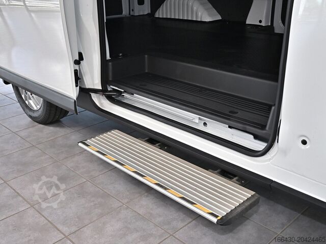 Kastenwagen Maxus eDELIVER 7 KA L2H1 88 kW/h 2xSchiebet. Klima