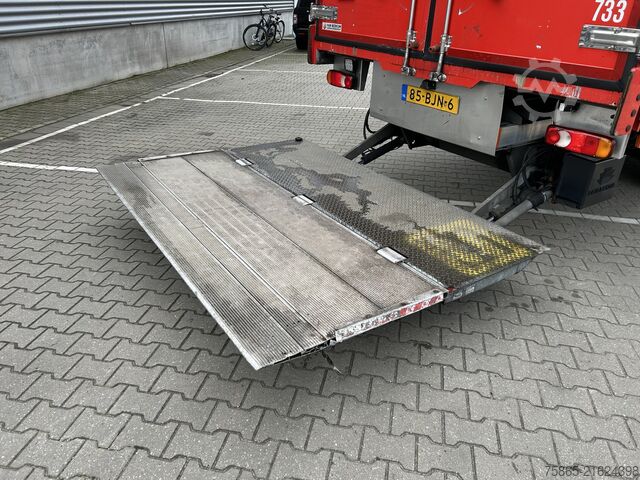 Lona corredera DAF LF 210 FA / 12 Ton / 420 dkm / Curtainside / Lo...