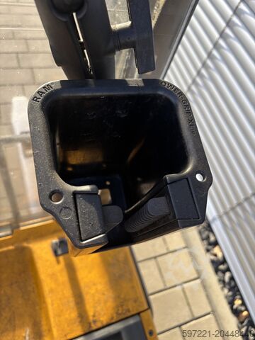 Palettenstapler Jungheinrich ERC 214