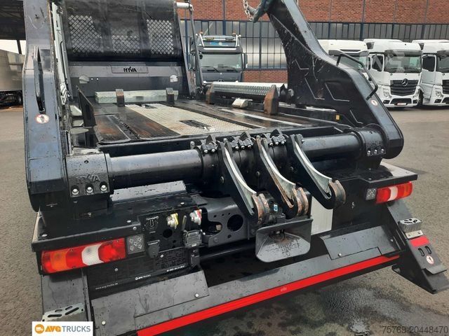 Camión volquete MERCEDES-BENZ 2553 L ACTROS Nachlauf-Lenkachse Liege