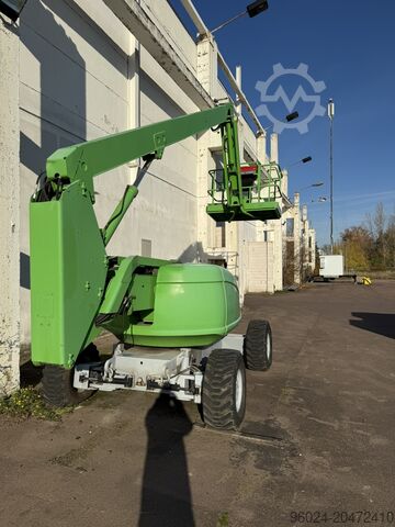 Self-propelled work platform JLG 600AJ