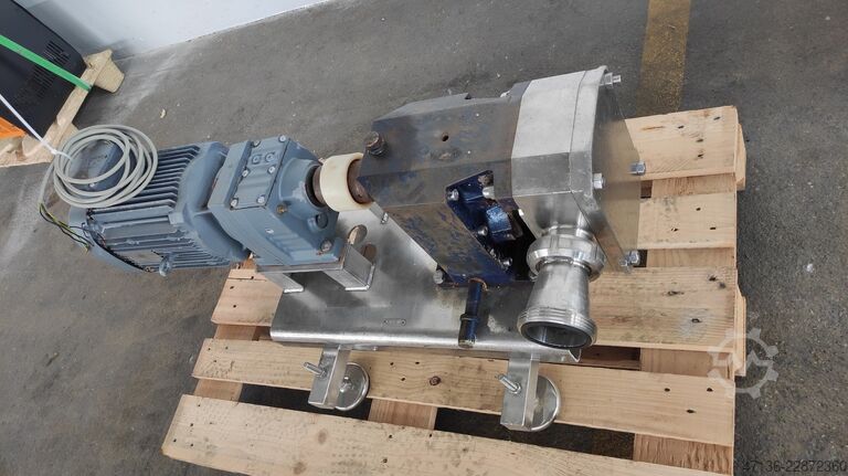 Rotary piston pump 10.000 ltr/h cooled  
