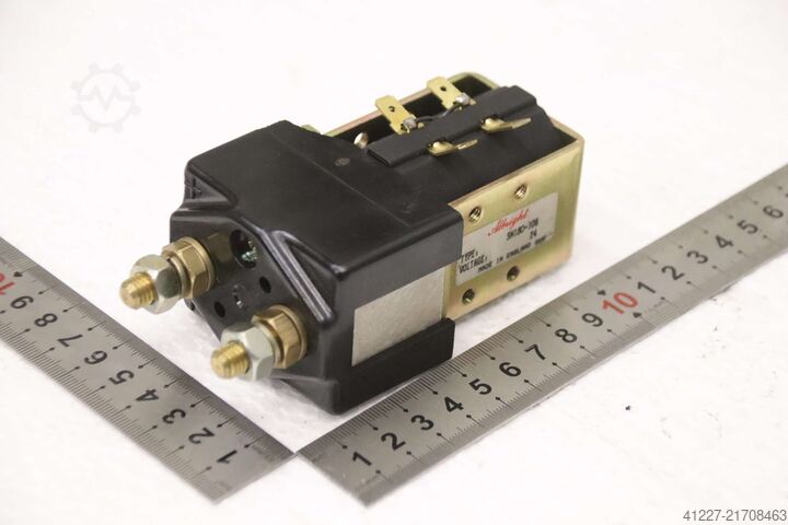 Stýkač Albright SW180B-3