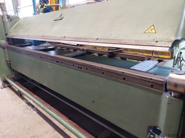 শীট ধাতু ভাঁজ মেশিন KRAMER AMaut III 3000/2