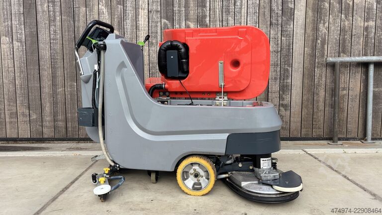 Scheuersaugmaschine, Poliermaschine, Reinigung HAKO Schrubmaster B70