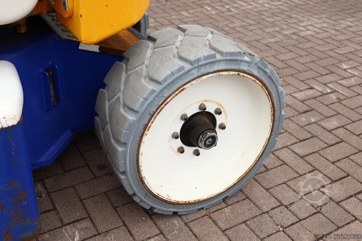 铰接式伸缩工作平台 Niftylift HR17NE Electric, 17m Working Height, 9.7m Reach, 2