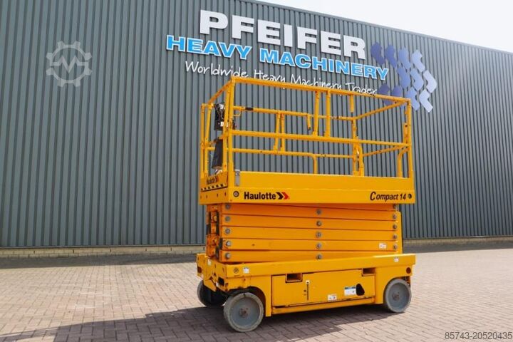 Ascensore a forbice Haulotte Compact 14 Electric, 14m Working Height, 350kg Cap