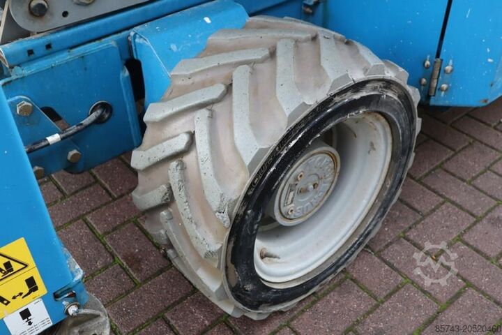 Ascensore a forbice Genie GS4069DC Electric, 14m Working Height, 363kg Capac