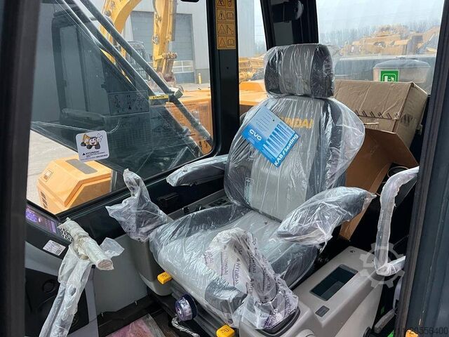 Crawler excavator Hyundai R 210 (New / Non CE Certified)