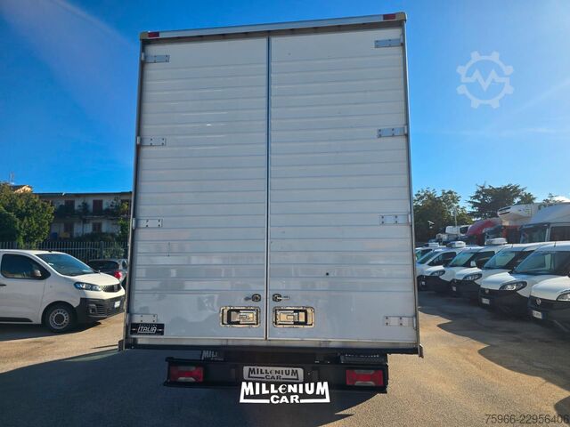 شاحنة بانل IVECO DAILY 60-15 FURGONE 4,90 (2018)