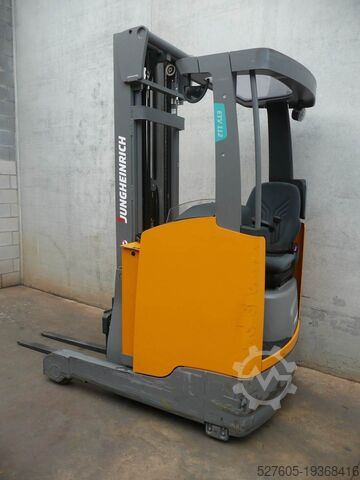 重型卡车 Jungheinrich ETV 112 590 DZ