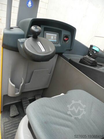 重型卡车 Jungheinrich ETV 112 590 DZ