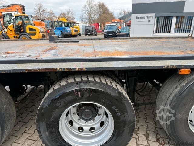 Tovornjak za prevoz avtomobilov IVECO AS320S50 Baumaschinentransporter hydr. Rampe