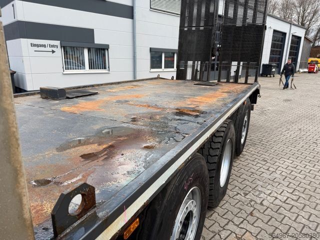 Tovornjak za prevoz avtomobilov IVECO AS320S50 Baumaschinentransporter hydr. Rampe