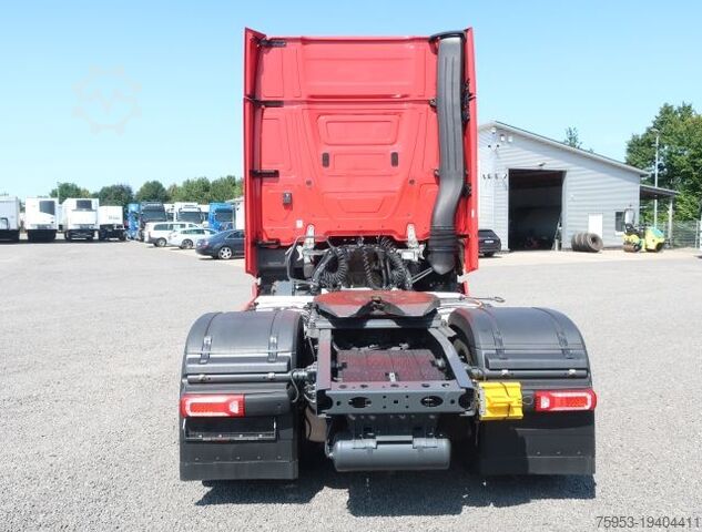 واحد کشنده استاندارد Mercedes Benz 1851 LS Actros Gigaspace Solostar Retarder