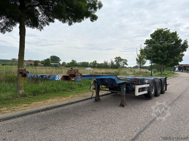Konteineru pārvadājumi Renders EURO 800 Multichassis / Mercees Axles / Liftaxl...