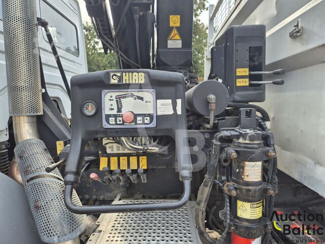 Самосвал Mercedes-Benz Axor 2633