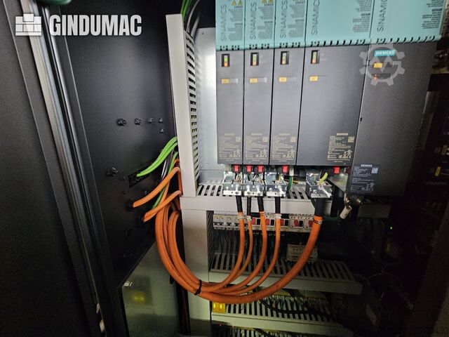 Horizontalna Turning Machine DOOSAN LYNX 2100LYA