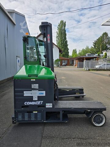 štvorcestný vysokozdvižný vozík Combilift C4000EF