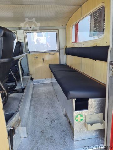 รถบรรทุกแพลตฟอร์มงาน MERCEDES-BENZ LF 1313 (1113) Drehleiter METZ Korb Oldtimer H