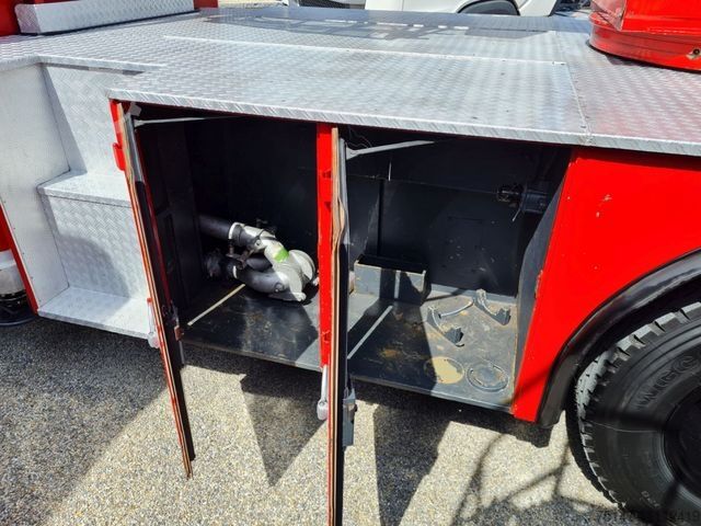 รถบรรทุกแพลตฟอร์มงาน MERCEDES-BENZ LF 1313 (1113) Drehleiter METZ Korb Oldtimer H