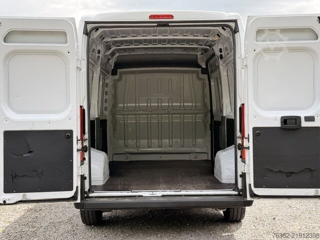 Skåpbil FIAT Ducato Hochr.-Kasten 30 140 L2H2 3450
